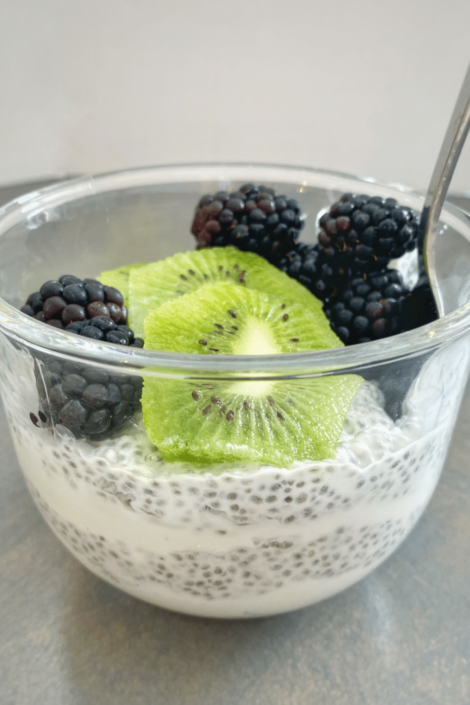 High Calorie Vegan Breakfast [Chia Pudding Parfait] - High Calorie Recipes